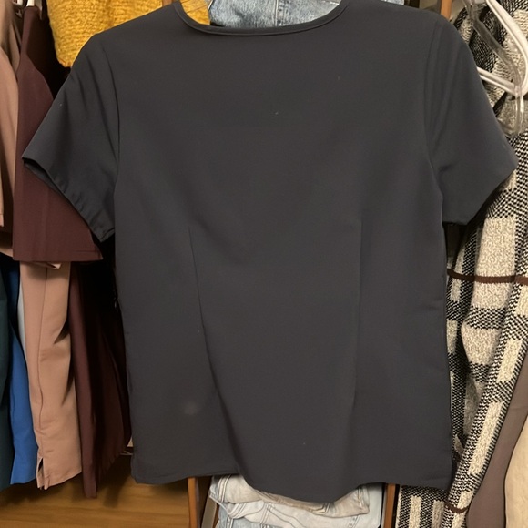 Figs casma 3 pocket scrub top size xs - Picture 2 of 3